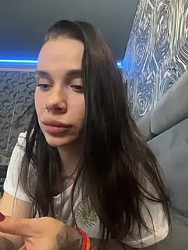 Show modela Queen_of_pain na web-kameri