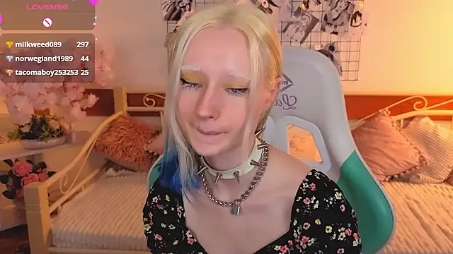 Katia_Kim élő XXX-chatje