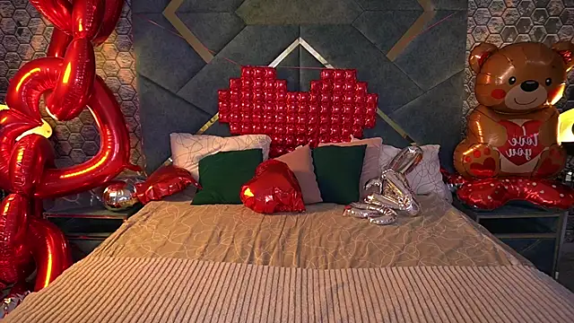 Živý XXX chat EmmyCharmm