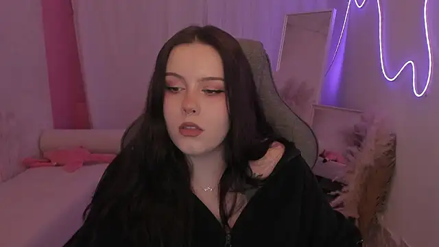 CoraMiel Chat XXX in diretta