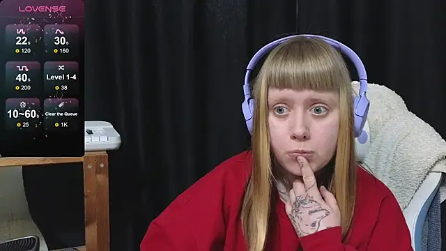 Czat XXX na żywo – June_shy0