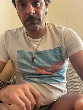 _madbull_n Webbikameraesitys