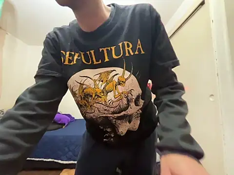 YoungStallionXL webcam show