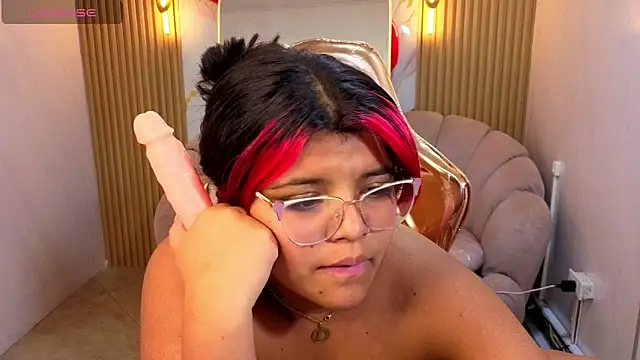 Alice_b_ webcam show