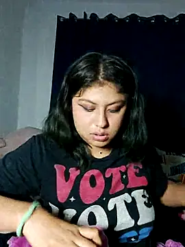 azulzulix Adlı Modelin Canlı XXX Sohbeti