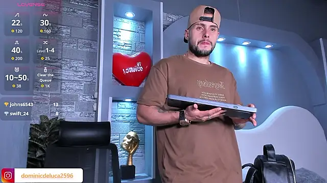 แชท XXX สดของ dominic_de_luca