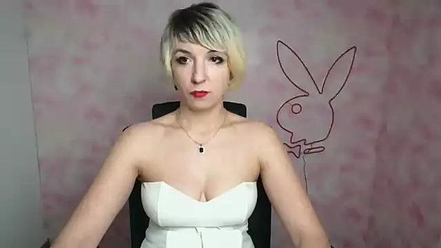 Lana_Foxyy: απευθείας συνομιλία ΧΧΧ