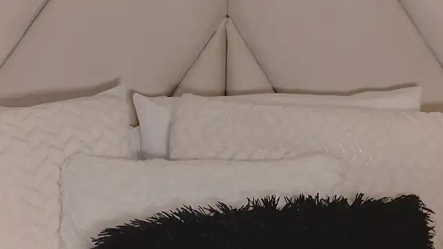 CharlotteeBrownnn Live XXX chat