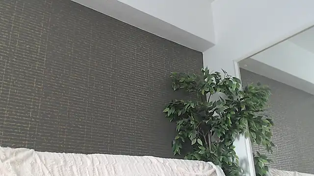 TinyBlair live XXX chat