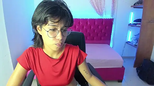 casca_kiss Webcam Show