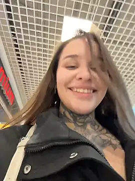 XXX chat uživo modela KishaMur