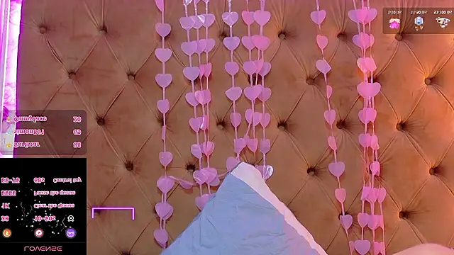 CoraVex Adlı Modelin Canlı XXX Sohbeti