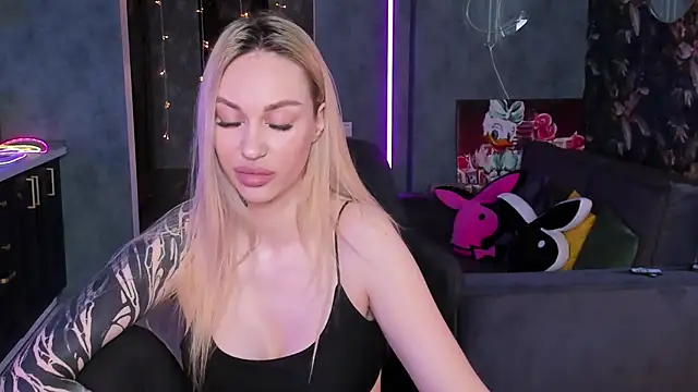 BlckmirrorrのライブXXXチャット