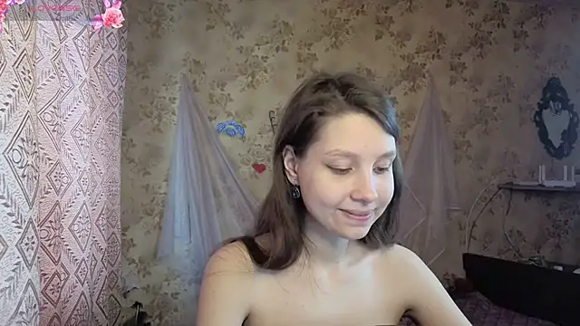 عرض كام QutieDaSweet