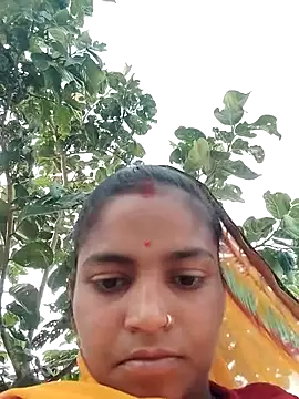 Gungun_thakur Show in webcam