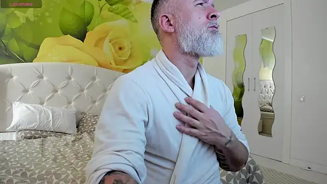 BlowMyXXL Webcam show