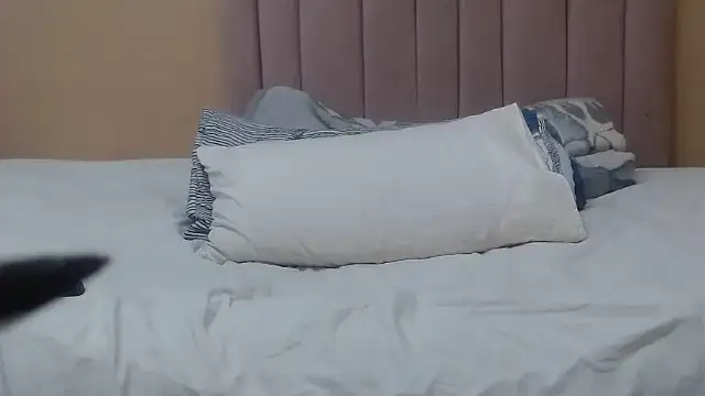 แชท XXX สดของ ThickDiva99