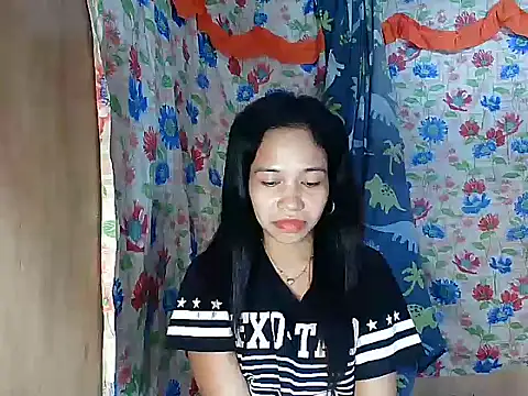 Živý XXX chat PinaySkinnyGirl