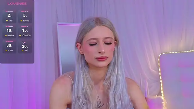 دردشة Monica_Leen الجنسية المباشرة