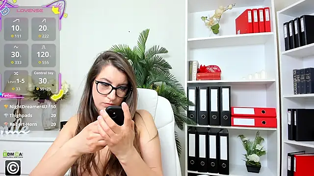 Chatroom XXX en direct de amayawest