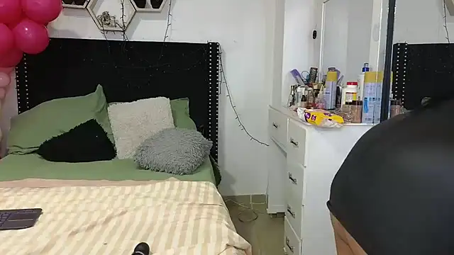 charlotte_077's Live XXX Chat