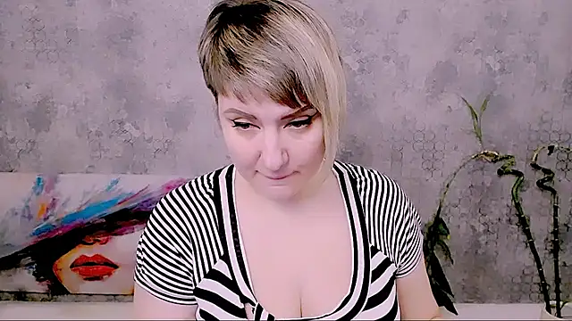 Chat +18 de Djullia ao vivo