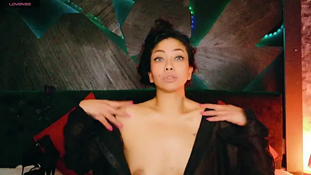 ElyaQuinn 웹캠 쇼