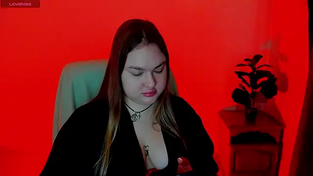 XXX chat uživo modela Sofiawetsweet