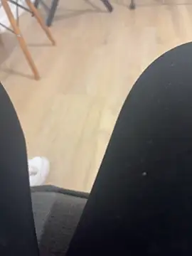 nanaisbackk – Kamerová šou