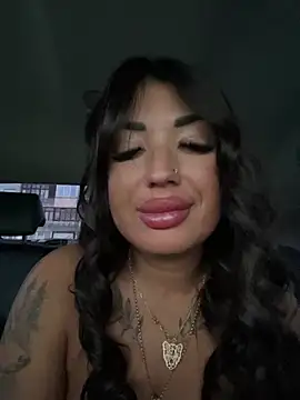 RuslanaXX – Naživo XXX chat