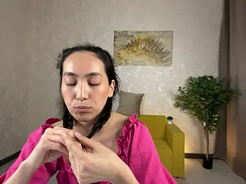 FlirtyAura live XXX chat