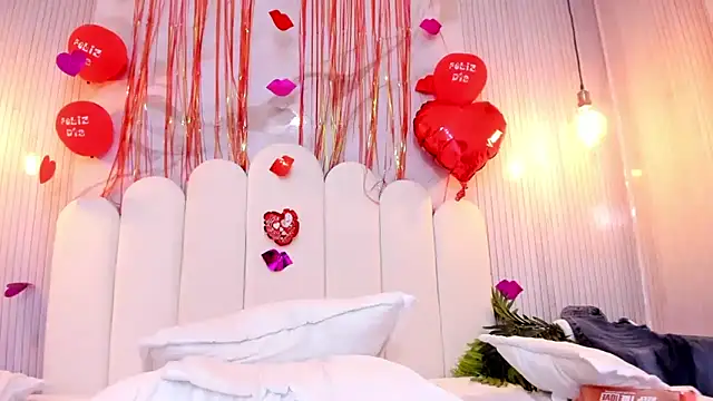 Kendall_curves live XXX chat