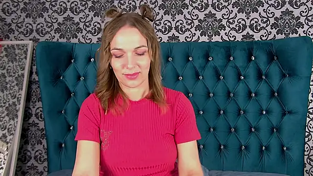 XXX chat uživo modela TatiBugati