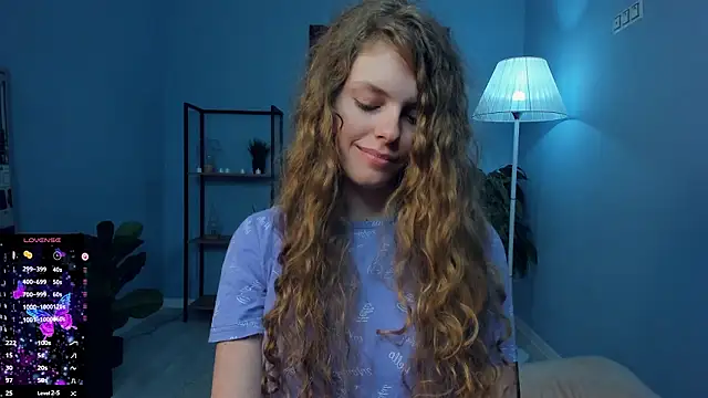 Chatroom XXX en direct de RayaNenlia