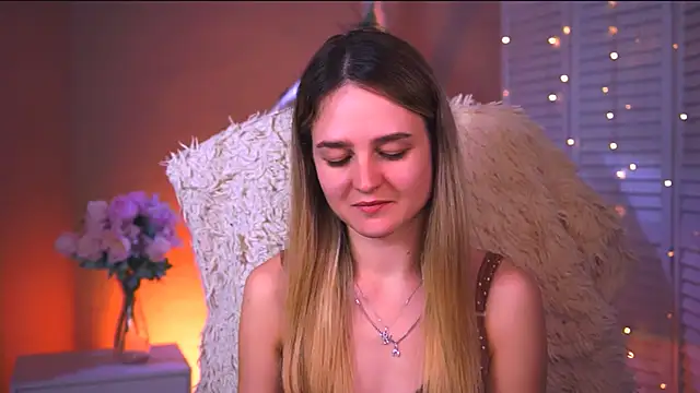 دردشة DeboraLarson الجنسية المباشرة