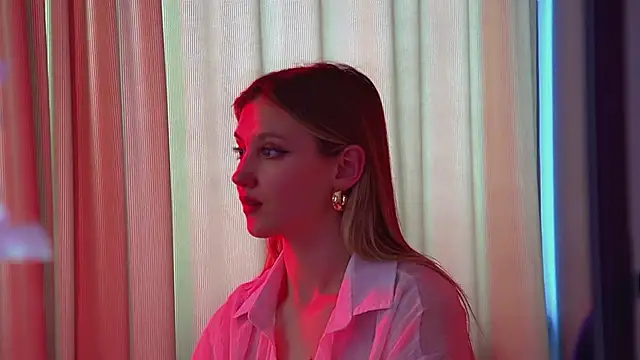 دردشة StacyEvances الجنسية المباشرة