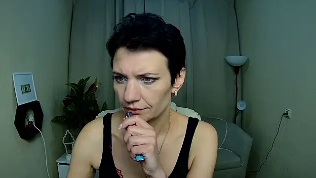 Chatroom XXX en direct de AvaSaturnian