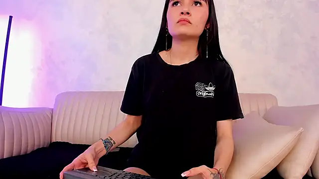 SalomeSaez's Live XXX Chat