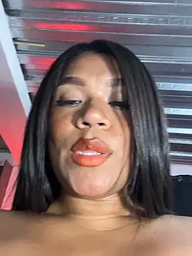 Вебкам-шоу Amaia_squirt