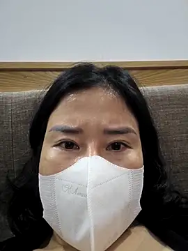 Halyken 在線直播表演