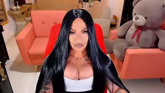 Punisher9inchs: διαδικτυακό σόου στην κάμερα