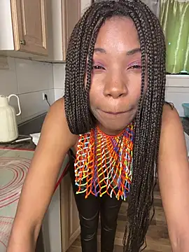 Živý XXX chat ShantelSexyYoungMilfie