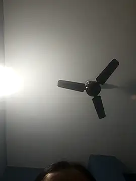 Koziekylie élő XXX-chatje