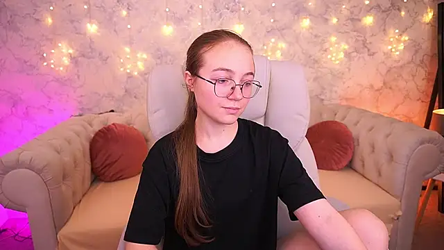 ArrinaWairr Live XXX-Chat