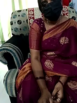 Pertunjukan Kamera Web Tinarosy13