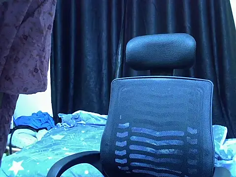 Horny-slut_n Live XXX chat