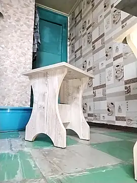 Holly-69 Adlı Modelin Canlı XXX Sohbeti