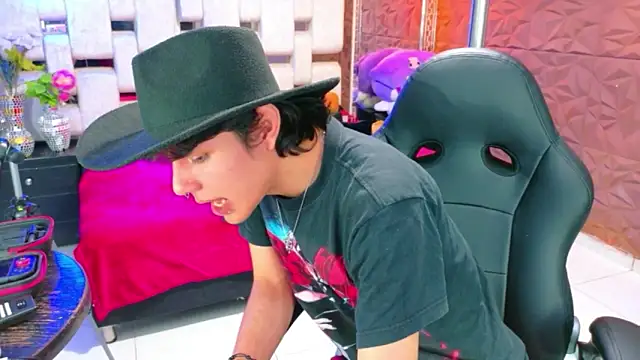 โชว์เว็บแคมของ alandelrey57