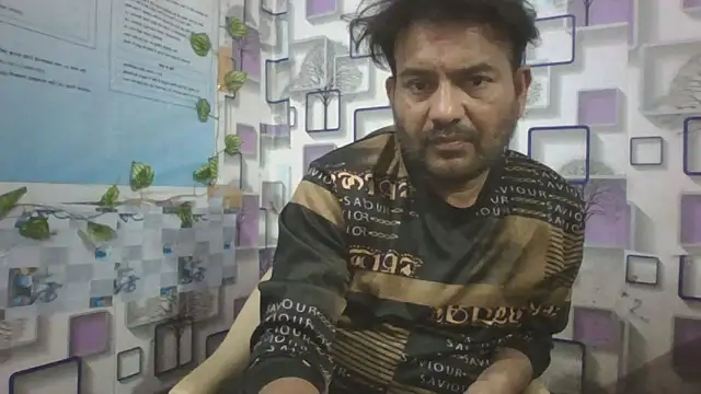 KUMA_500: вебк ам-шоу