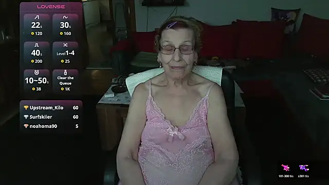 HeisseomaOriginal élő XXX-chatje